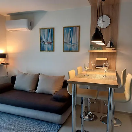 Riviera Wellness Lejlighed *